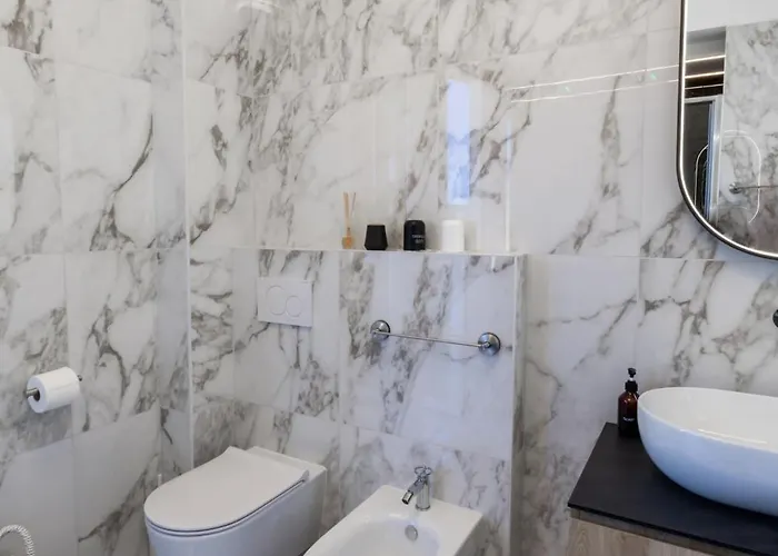 Luxury Oasis Penthouse In Center Διαμέρισμα *
