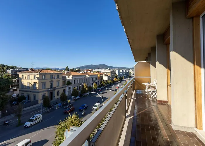 Luxury Oasis Penthouse In Center Διαμέρισμα *